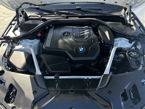 Used 2023 BMW 530i 530i w/ M Sport Package image 18