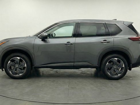 Used 2025 Nissan Rogue SV AWD/4WD image 5