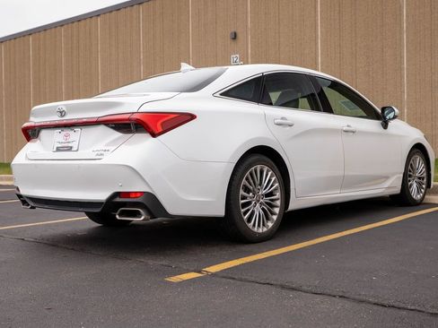 Used 2021 Toyota Avalon Limited w/ Advanced Safety Package AWD/4WD image 9
