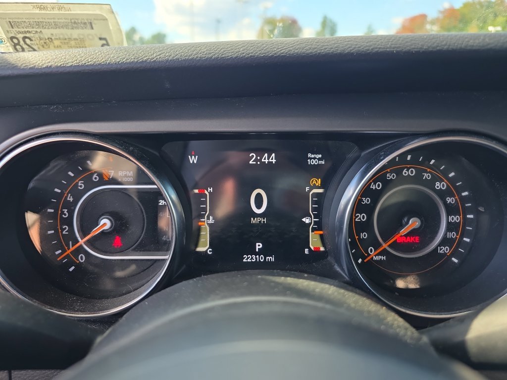 Used 2022 Jeep Gladiator Sport AWD/4WD image 25