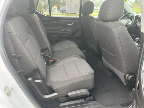 Used 2018 Chevrolet Traverse LS image 19