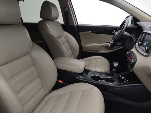 Used 2019 Kia Sorento EX w/ EX Touring Package image 21