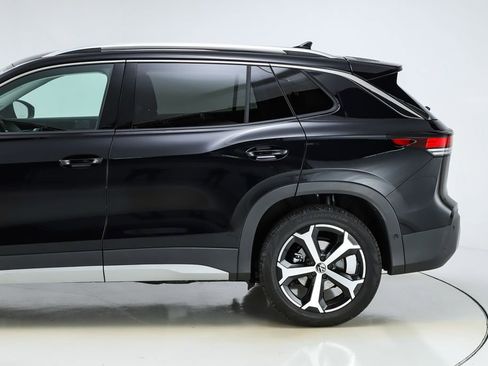 New 2026 Volkswagen Tiguan SE image 4