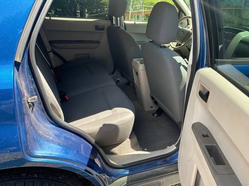 Used 2008 Ford Escape XLS AWD/4WD image 16