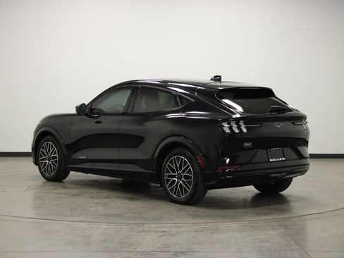 Used 2024 Ford Mustang Mach-E Premium image 6