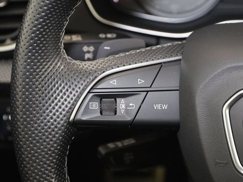 Used 2022 Audi SQ5 Premium image 34