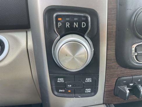 Used 2019 RAM 1500 Laramie w/ Convenience Group AWD/4WD image 30