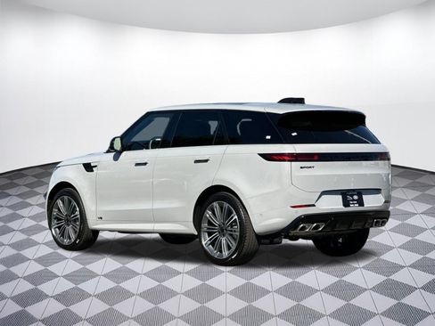 New 2026 Land Rover Range Rover Sport Dynamic SE AWD/4WD image 3