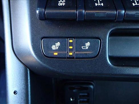 Used 2021 Chevrolet Colorado ZR2 w/ Colorado ZR2 Bison Edition image 19