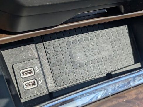 Used 2019 Ford Expedition Platinum RWD image 19
