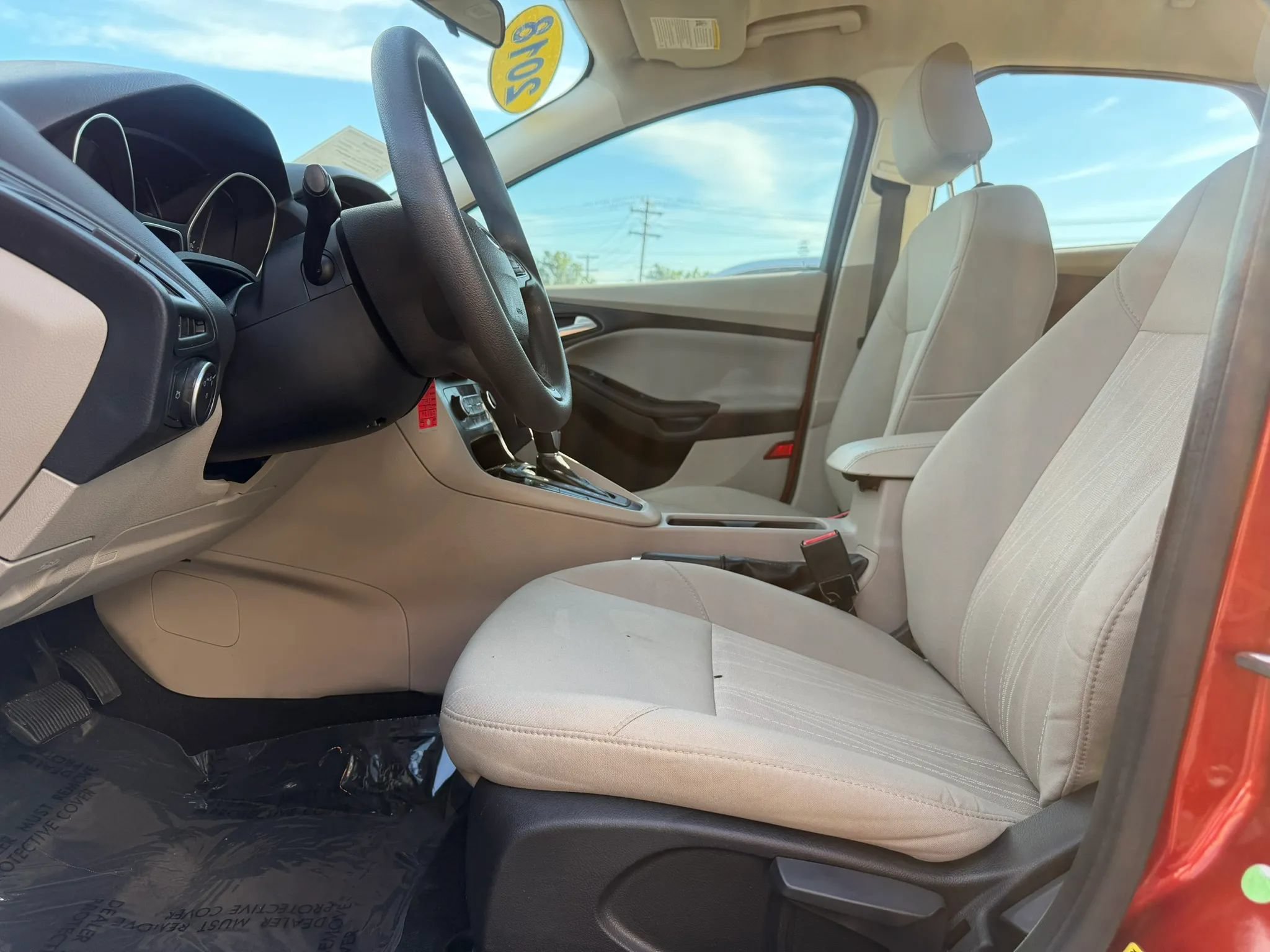 Used 2018 Ford Focus SE FWD image 12