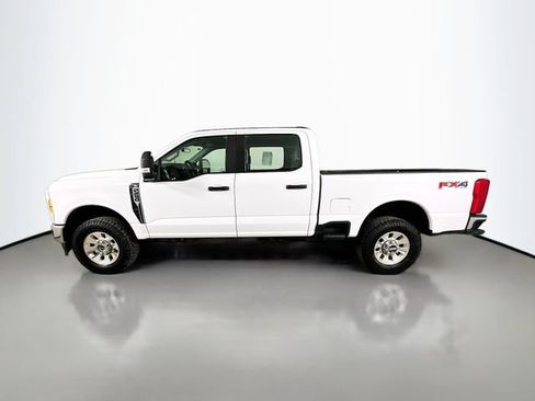 Used 2023 Ford F250 XL w/ FX4 Off-Road Package AWD/4WD image 5