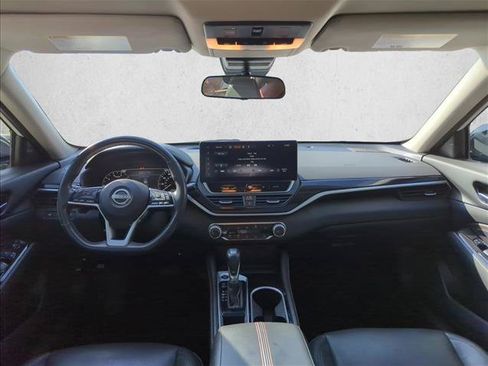Used 2023 Nissan Altima 2.5 SR w/ SR Premium Package FWD image 20