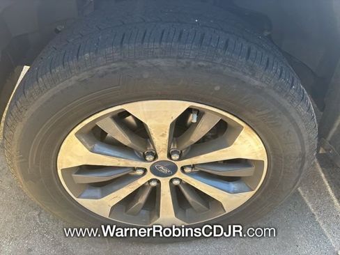 Used 2019 Ford F150 XL w/ Equipment Group 101A Mid AWD/4WD image 4