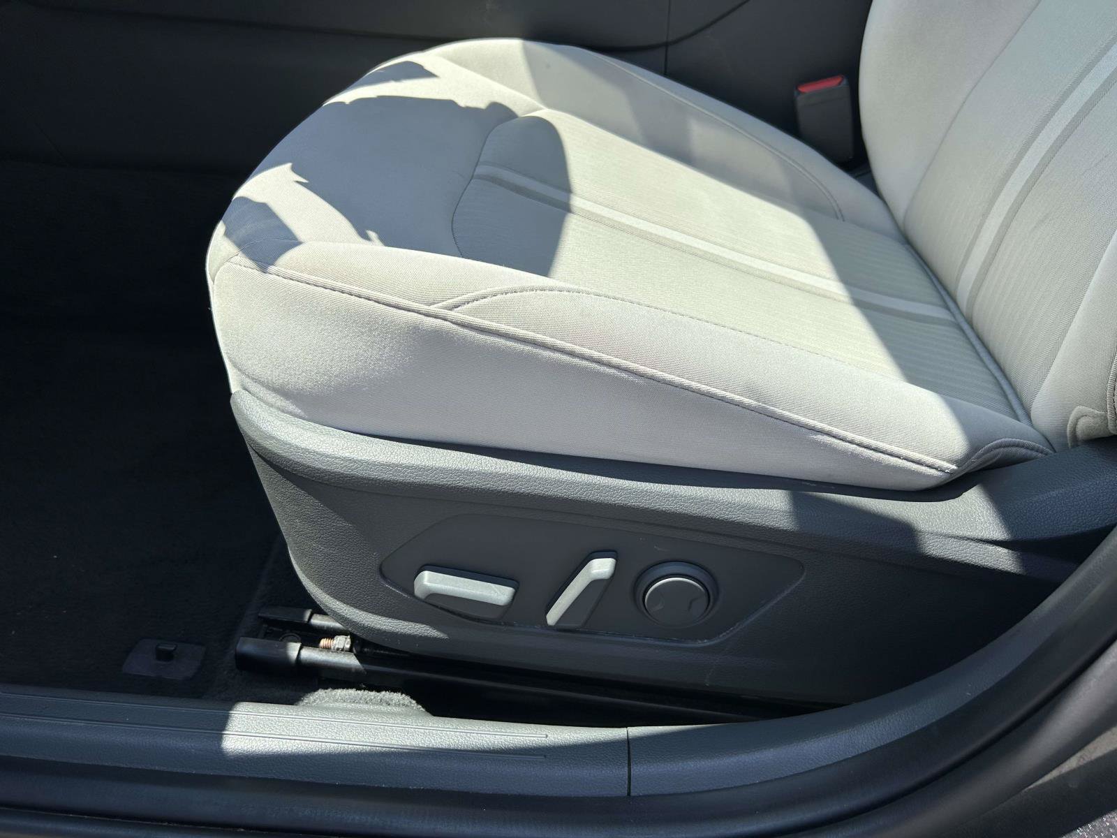 Used 2025 Hyundai Sonata SEL FWD image 16