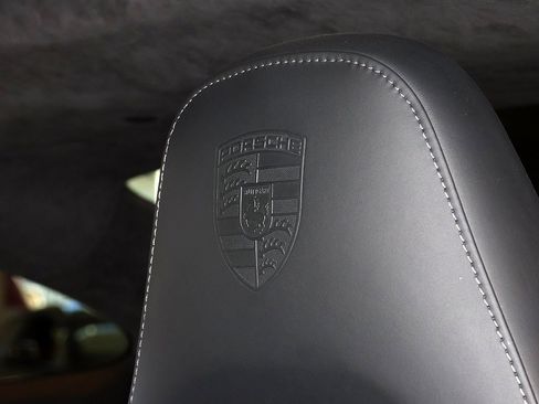 Used 2014 Porsche 911 Turbo S image 39