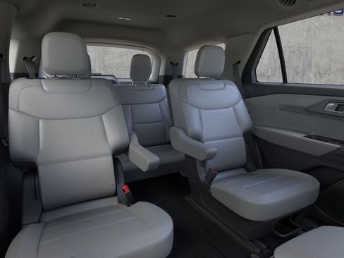 New 2026 Ford Explorer Active w/ Active Comfort Package AWD/4WD image 10