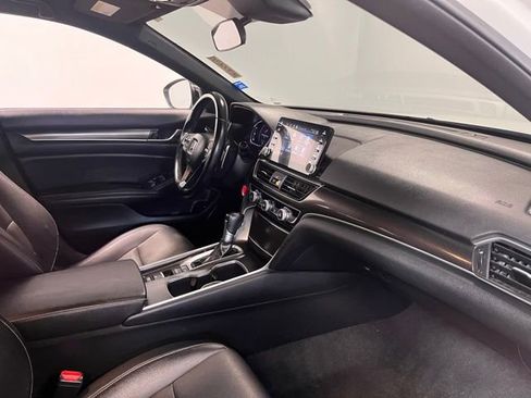 Used 2022 Honda Accord Sport image 11