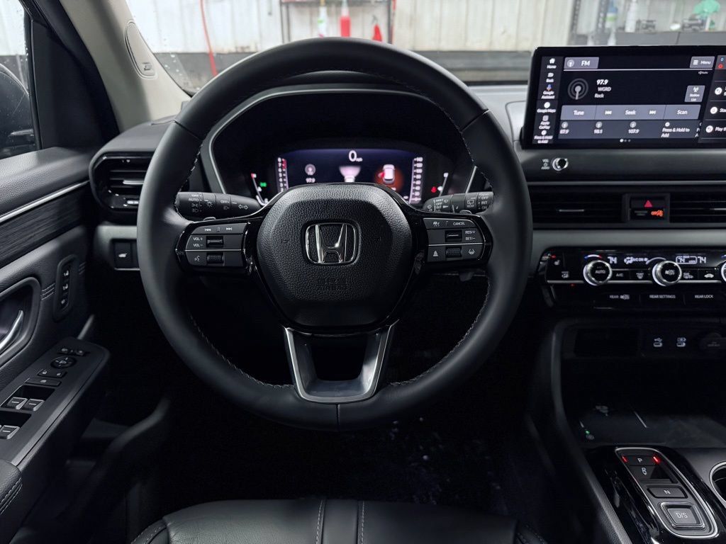 New 2026 Honda Pilot Touring image 30