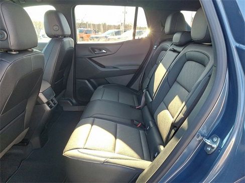 New 2026 Chevrolet Equinox LT w/ Convenience Package II image 6