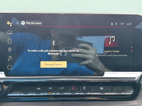 Used 2025 GMC Sierra 1500 SLT image 62