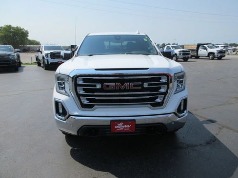 Used 2019 GMC Sierra 1500 SLT w/ SLT Premium Plus Package AWD/4WD image 13