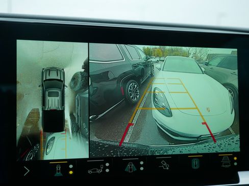 Used 2022 Chevrolet Silverado 1500 LTZ w/ LTZ Premium Package image 30