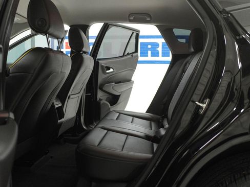 Used 2025 Chevrolet Trax ACTIV w/ Driver Confidence Package FWD image 23