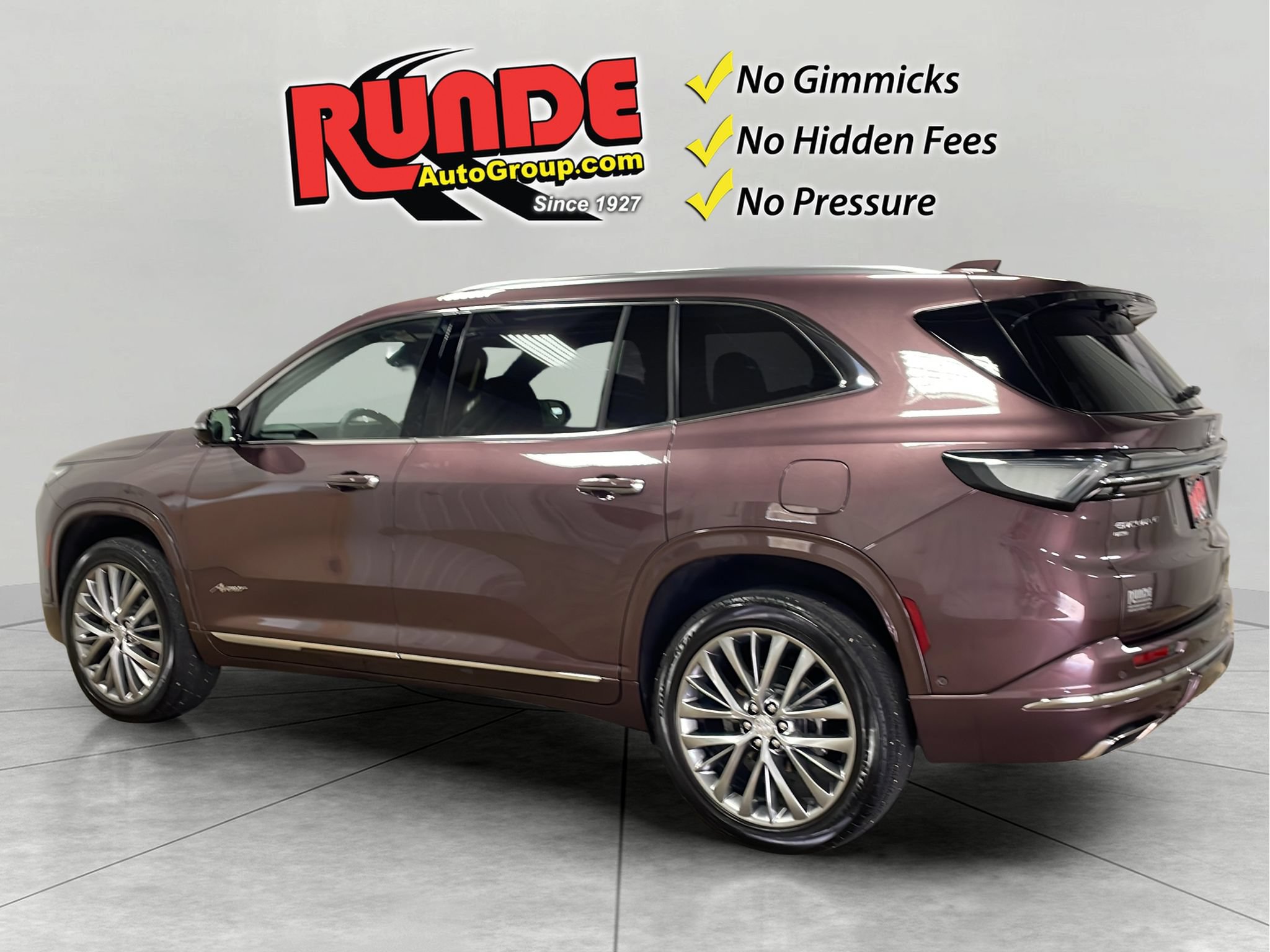 Used 2025 Buick Enclave Avenir w/ Super Cruise Package AWD/4WD image 4