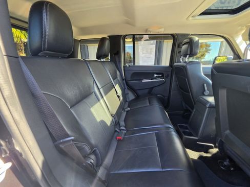 Used 2012 Jeep Liberty Limited AWD/4WD image 12