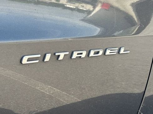 Used 2016 Dodge Durango Citadel w/ Premium Entertainment Group AWD/4WD image 17