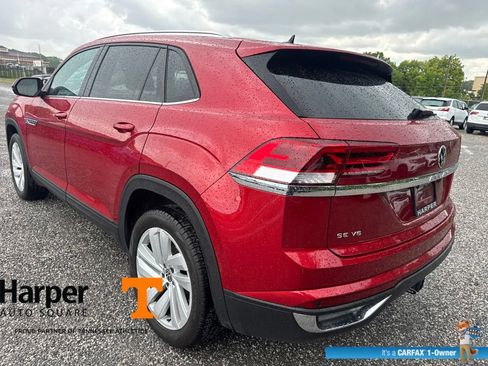 Used 2023 Volkswagen Atlas Cross Sport SE FWD image 3