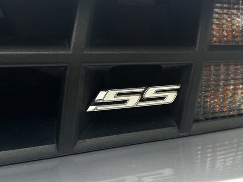 Used 2010 Chevrolet Camaro SS w/ RS Package RWD image 23