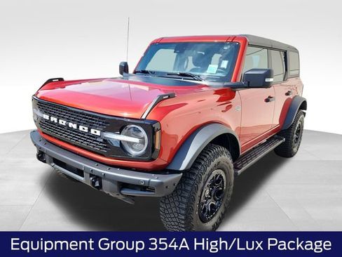 Certified 2024 Ford Bronco Wildtrak image 5