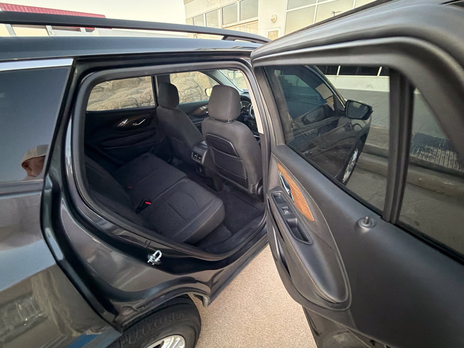 Used 2018 GMC Terrain SLE w/ Driver Convenience Package FWD image 19