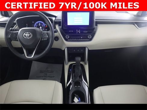 Used 2024 Toyota Corolla Cross XLE image 14