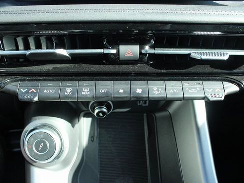 Used 2024 Alfa Romeo Tonale Veloce image 17