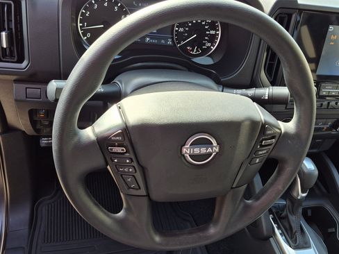 Used 2025 Nissan Frontier S AWD/4WD image 10