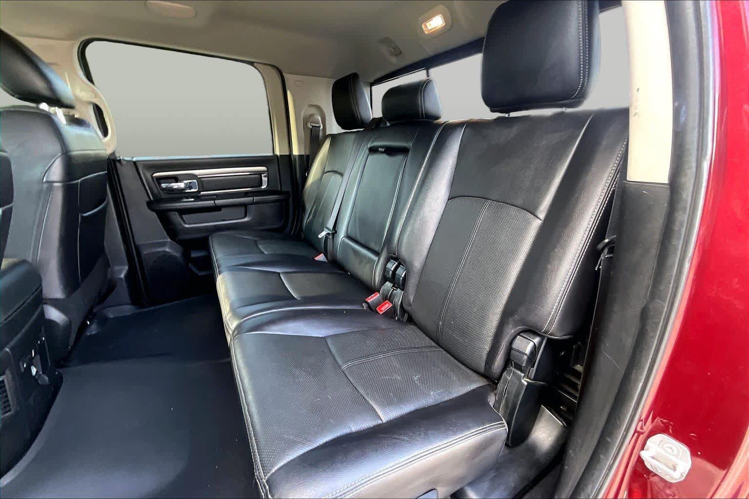 Used 2018 RAM 2500 Laramie w/ Sport Appearance Group AWD/4WD image 20