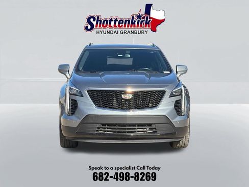 Used 2023 Cadillac XT4 Sport FWD image 2