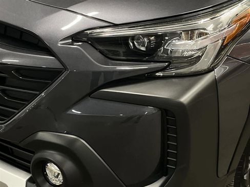 Used 2025 Subaru Outback Touring image 9