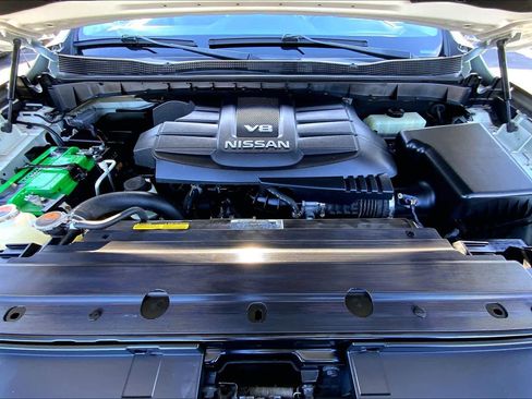 Used 2018 Nissan Titan PRO-4X image 28