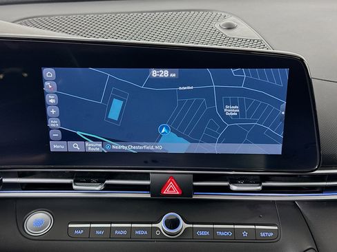 Used 2024 Hyundai Elantra SEL image 22