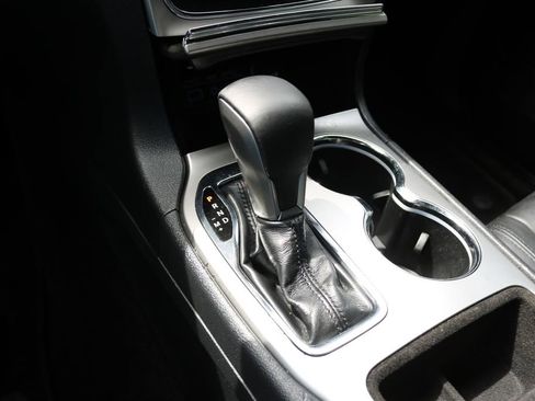 Used 2018 Jeep Grand Cherokee Limited RWD image 26