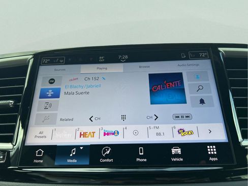 New 2026 Chrysler Voyager LX image 17