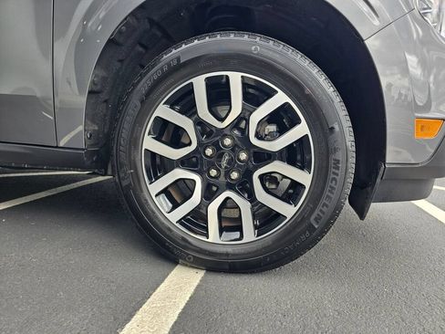 Used 2024 Ford Maverick Lariat AWD/4WD image 9