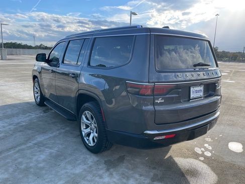 Used 2022 Jeep Wagoneer Series II image 5