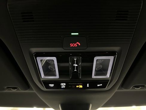 New 2025 Volkswagen ID. Buzz Pro S Plus image 33