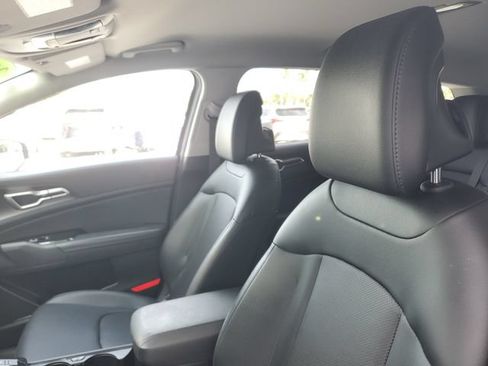 Certified 2024 Kia Sportage EX FWD image 17