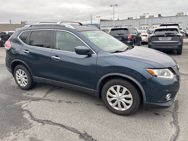 Used 2016 Nissan Rogue S w/ Appearance Package AWD/4WD image 10